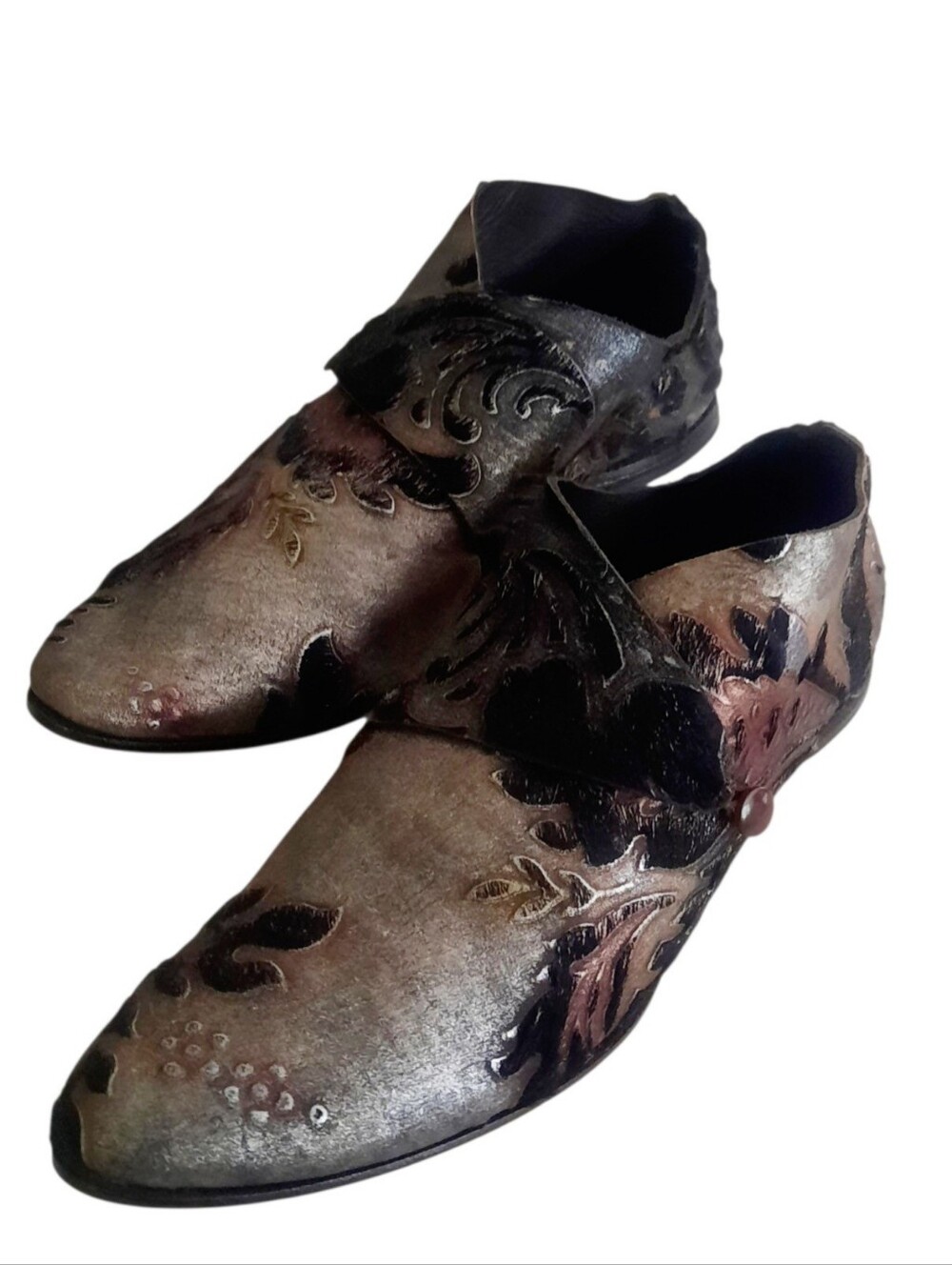 New CYDWOQ Edge Silver & Black Baroque Embossed Leather Flats Whimsigoth Sz 38